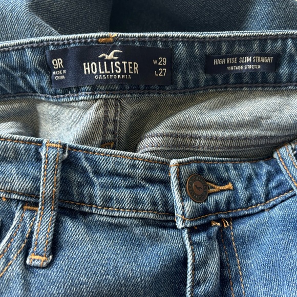 Embroidered Ripped Jeans - Picture 7 of 7